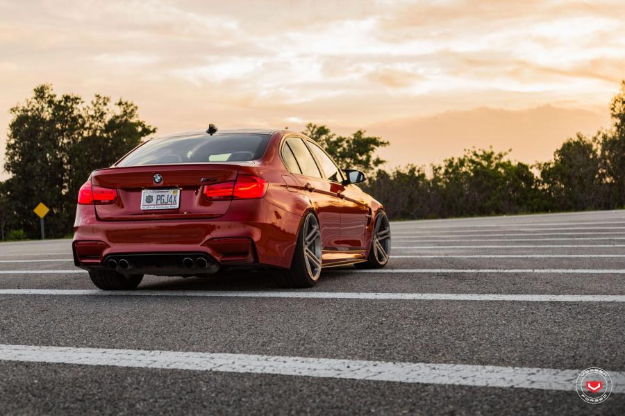  BMW M3 Sedan on Vossen Wheels (CG-203) 2017 года  (фото 5 из 16)